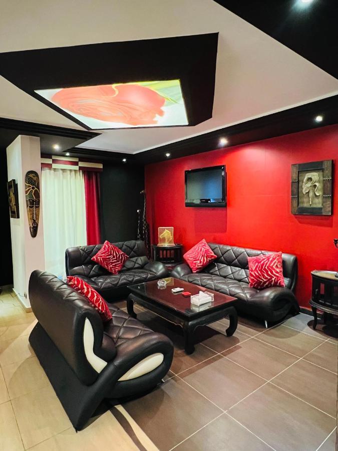ג'ונייה Dolls Hotel By Eurostars (Adults Only) מראה חיצוני תמונה