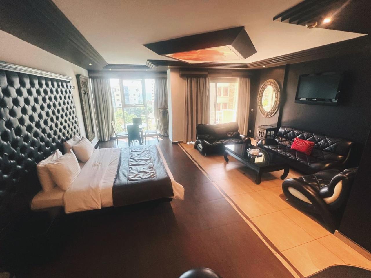 ג'ונייה Dolls Hotel By Eurostars (Adults Only) מראה חיצוני תמונה