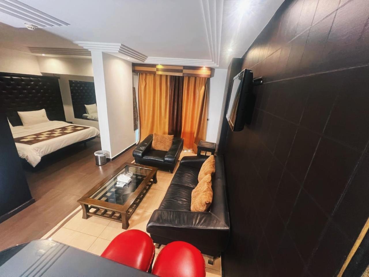 ג'ונייה Dolls Hotel By Eurostars (Adults Only) מראה חיצוני תמונה