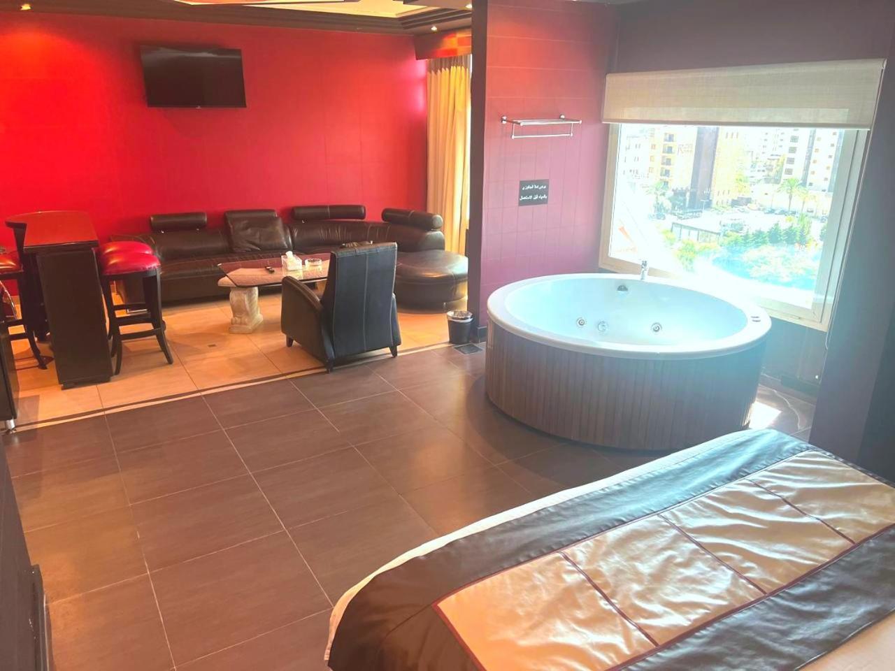 ג'ונייה Dolls Hotel By Eurostars (Adults Only) מראה חיצוני תמונה