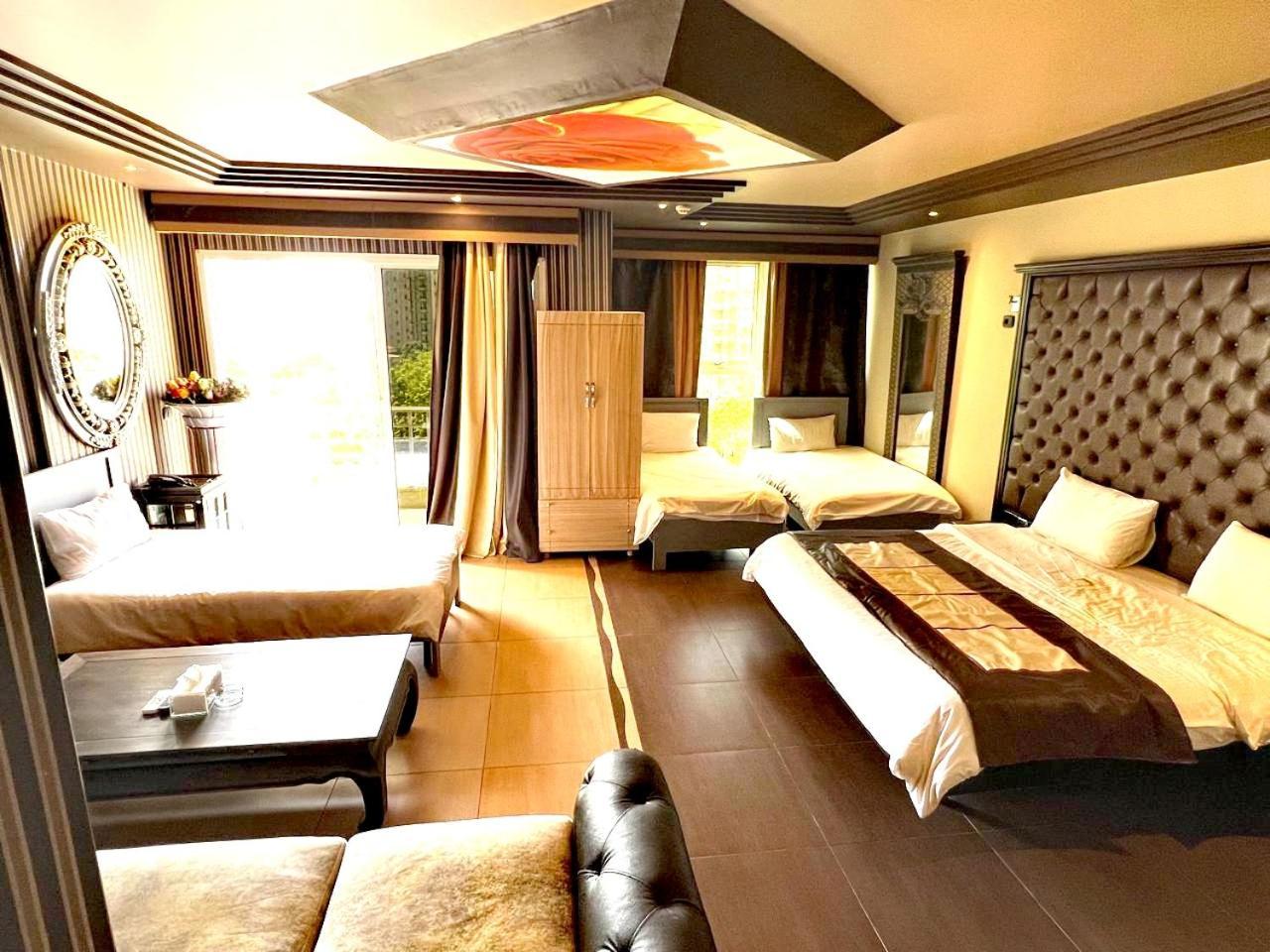 ג'ונייה Dolls Hotel By Eurostars (Adults Only) מראה חיצוני תמונה
